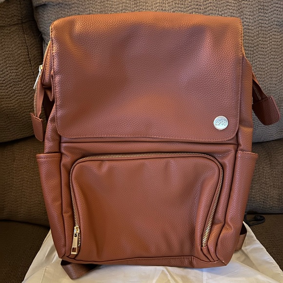 CleverMade Lily Diaper Bag with Handles - Picture 5 of 9